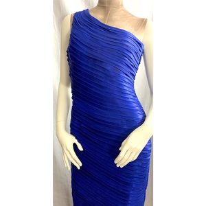 Calvin Klein Blue One-Shoulder Sheath Gown 6